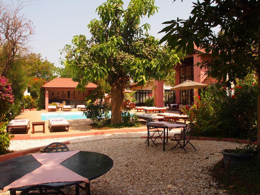 Hibiscus House Gambia Hotel Brufut Ngoại thất bức ảnh